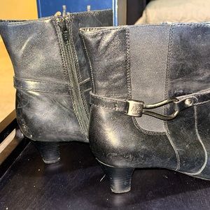 Black flex ladies boots